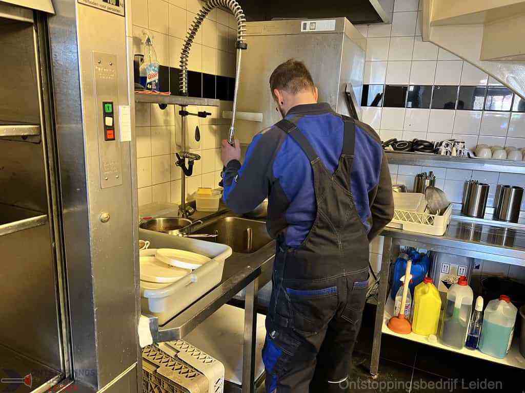 Ontstoppen Gootsteen Leiden Ontstoppen Gootsteen Leiden